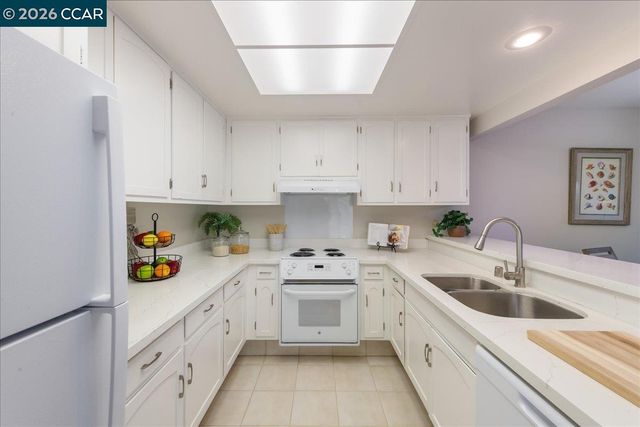 1573 Rockledge Ln 3, Walnut Creek, CA 94595