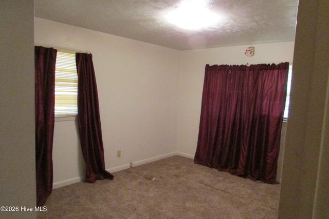 8401 Boykin Bridge Road, Clinton, NC 28328