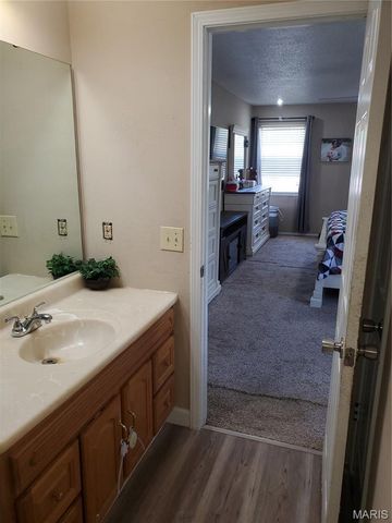 4012 Bugle Bend Drive, Florissant, MO 63034