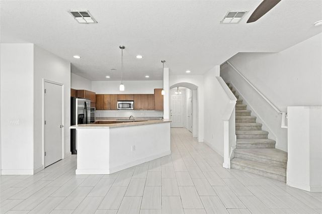 340 GOLDEN DEWDROP WAY, Oviedo, FL 32765