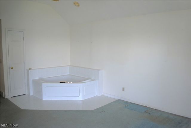 2025 E Erie Avenue, Lorain, OH 44052