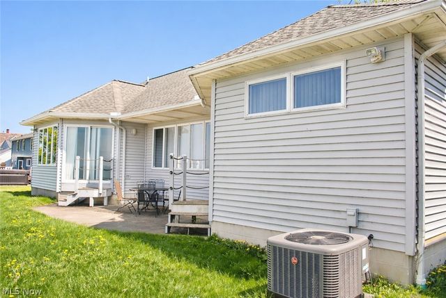 2025 E Erie Avenue, Lorain, OH 44052