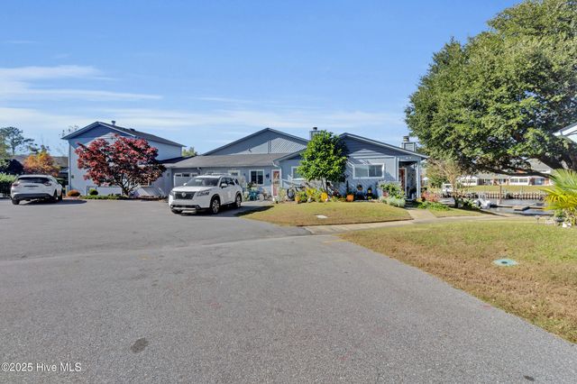 18 Harbour Walk, New Bern, NC 28562