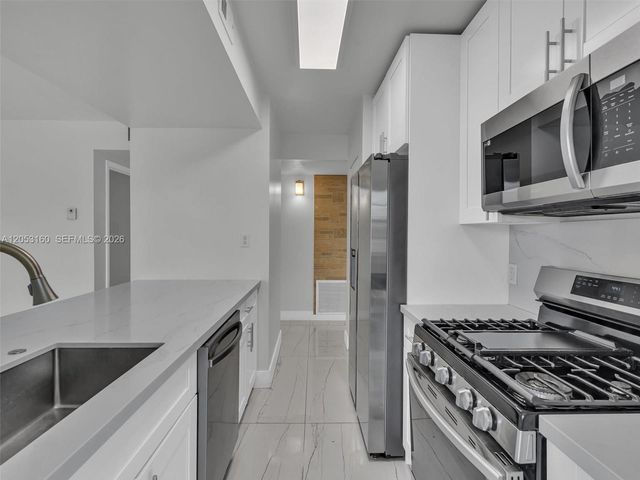 15325 SW 106th Terrace 636, Miami, FL 33196