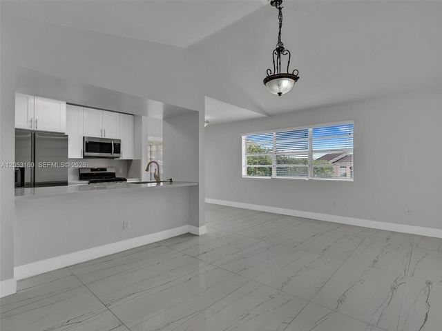 15325 SW 106th Terrace 636, Miami, FL 33196