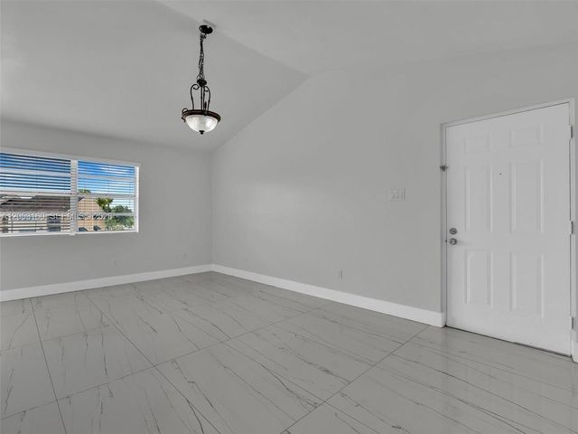 15325 SW 106th Terrace 636, Miami, FL 33196