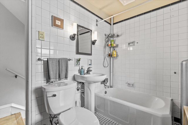 3416 S Delaware AVENUE, Milwaukee, WI 53207
