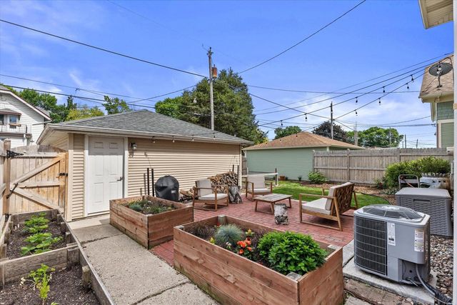 3416 S Delaware AVENUE, Milwaukee, WI 53207