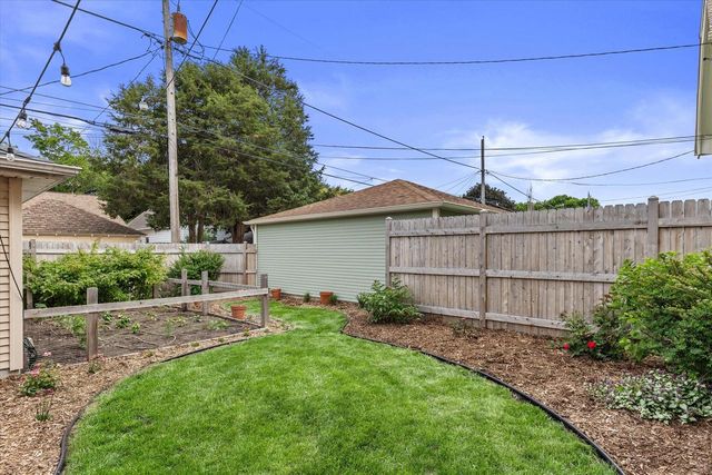 3416 S Delaware AVENUE, Milwaukee, WI 53207