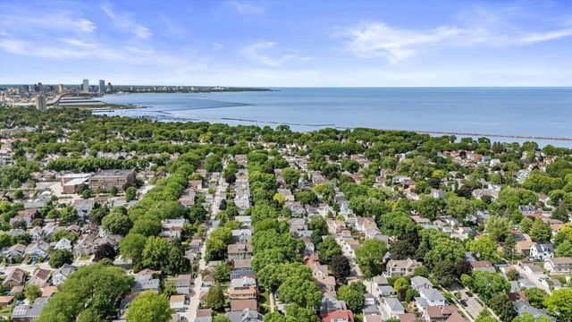 3416 S Delaware AVENUE, Milwaukee, WI 53207