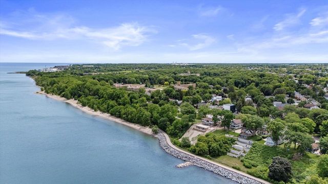 3416 S Delaware AVENUE, Milwaukee, WI 53207