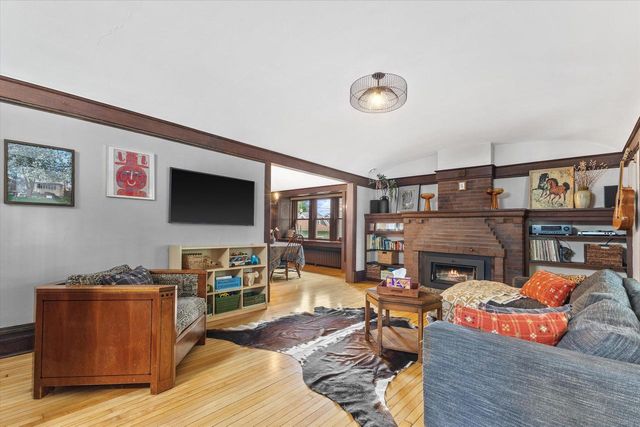 3416 S Delaware AVENUE, Milwaukee, WI 53207