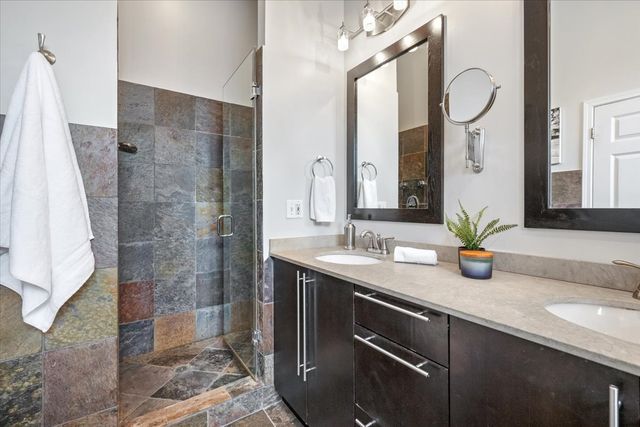 2623 W CHICAGO Avenue 4, Chicago, IL 60622