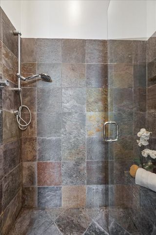 2623 W CHICAGO Avenue 4, Chicago, IL 60622