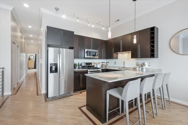 2623 W CHICAGO Avenue 4, Chicago, IL 60622