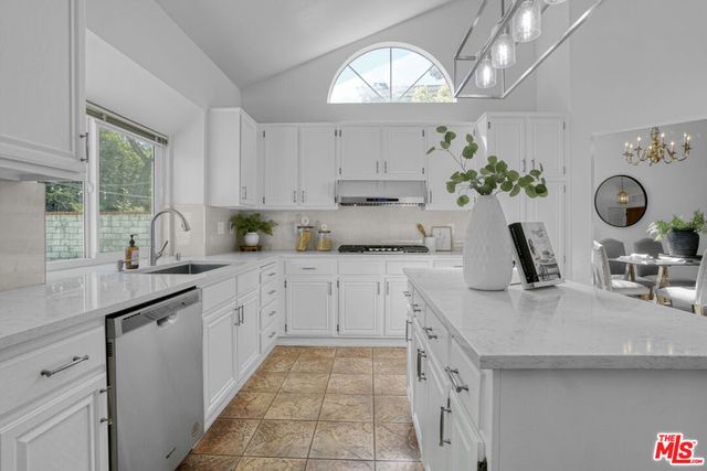 28848 Deodar Place, Santa Clarita, CA 91390