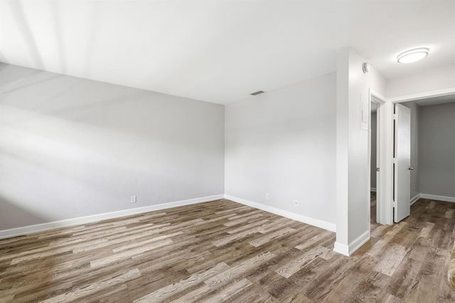 5162 NE 6th Avenue 317, Oakland Park, FL 33334