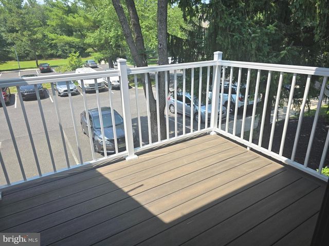 186-B COLLIN CT, Mount Laurel, NJ 08054
