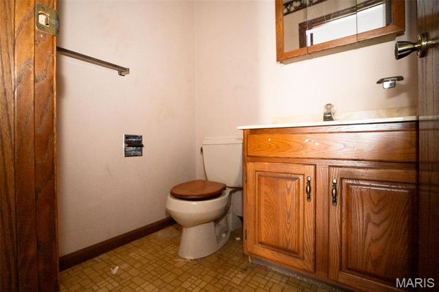 123 Jefferson Drive, Waterloo, IL 62298