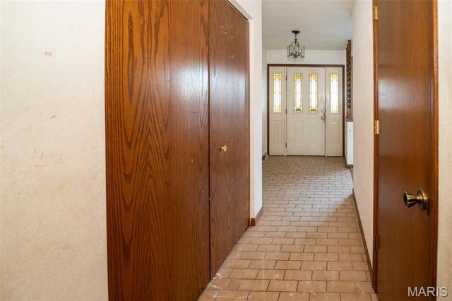 123 Jefferson Drive, Waterloo, IL 62298