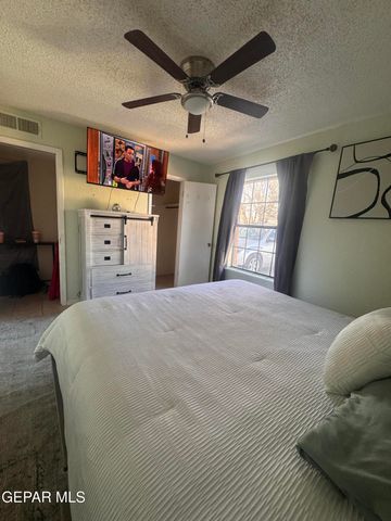 386 McCune Road B, El Paso, TX 79915