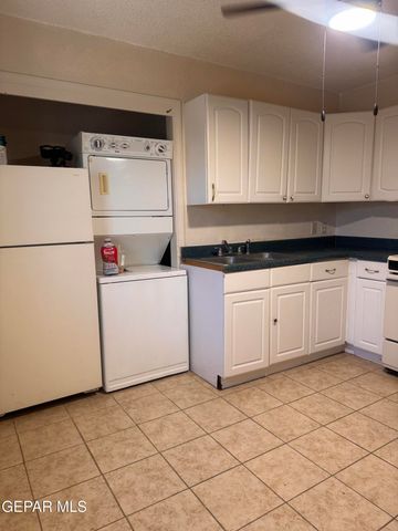 386 McCune Road B, El Paso, TX 79915