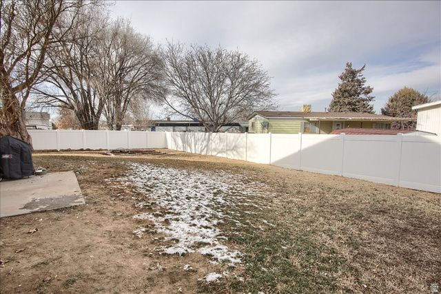 2602 W 3900 S, Roy, UT 84067