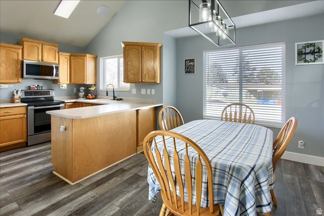 2602 W 3900 S, Roy, UT 84067