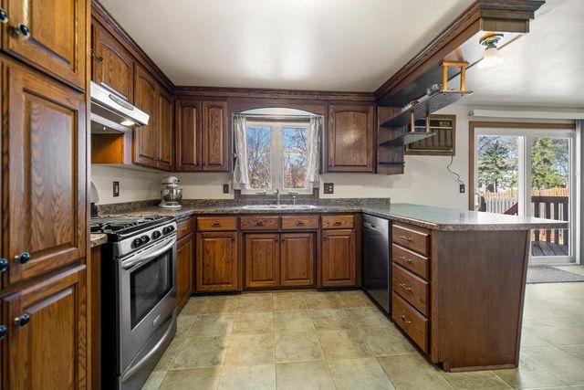 2070 WEST POINT TERRACE, Green Bay, WI 54304