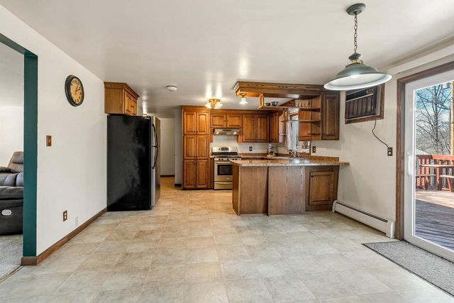 2070 WEST POINT TERRACE, Green Bay, WI 54304