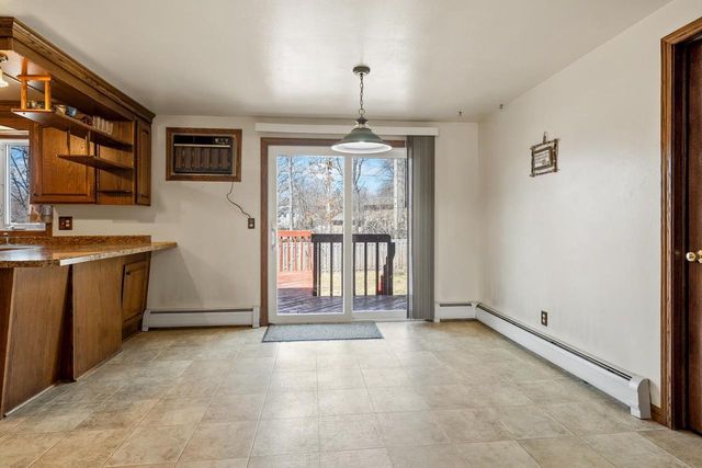 2070 WEST POINT TERRACE, Green Bay, WI 54304