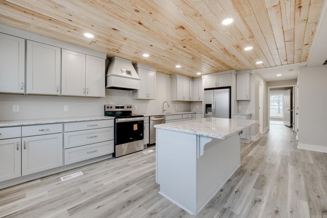 3295 Oyler Road, Clinton, AR 72031