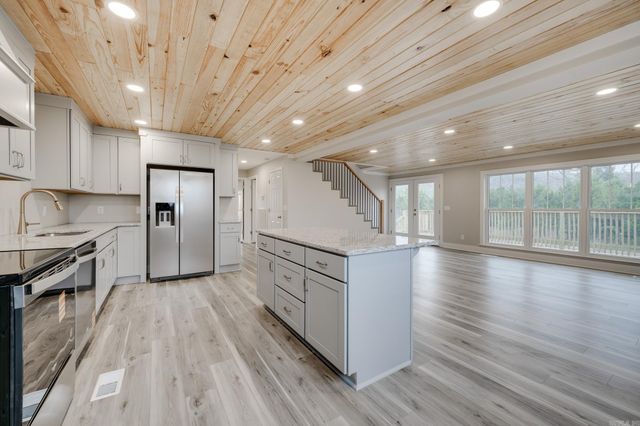 3295 Oyler Road, Clinton, AR 72031