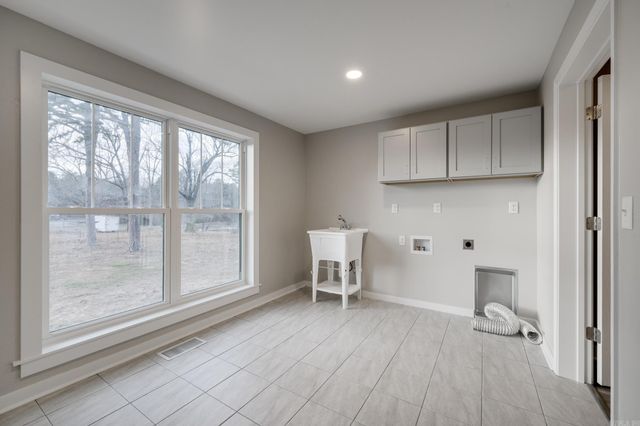 3295 Oyler Road, Clinton, AR 72031