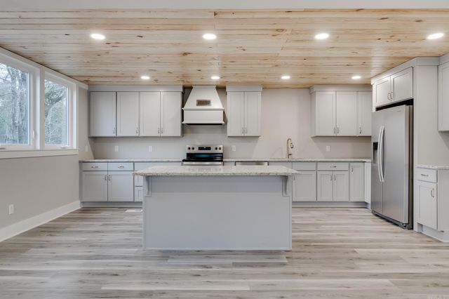 3295 Oyler Road, Clinton, AR 72031