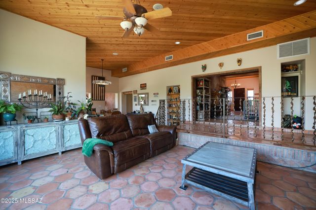 16545 E McKenzie Wash Road, Vail, AZ 85641