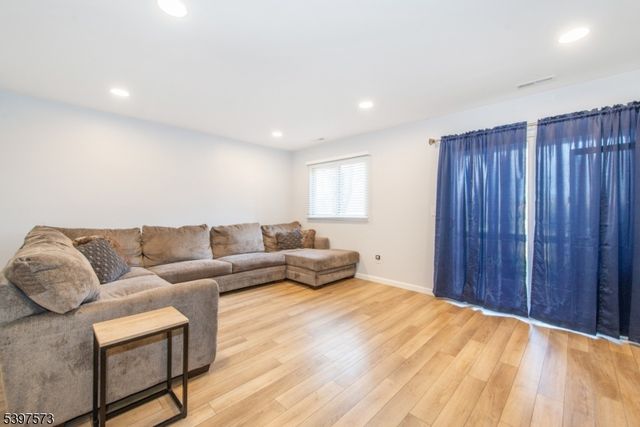 10 Augusta Dr 9, Vernon Twp., NJ 07462