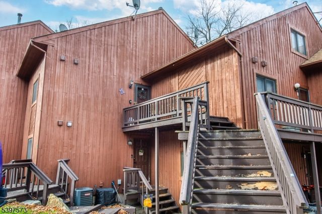 10 Augusta Dr 9, Vernon Twp., NJ 07462