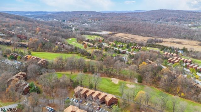 10 Augusta Dr 9, Vernon Twp., NJ 07462