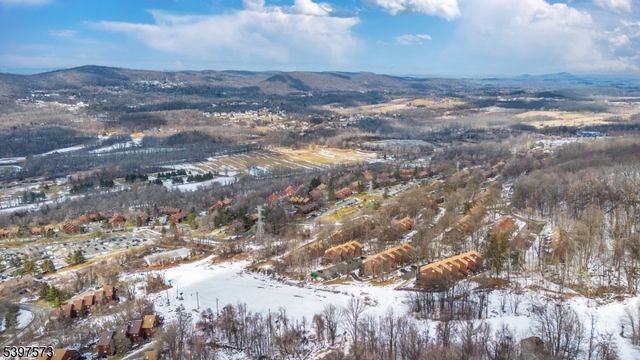 10 Augusta Dr 9, Vernon Twp., NJ 07462