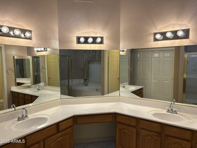 9274 E CORRINE Drive, Scottsdale, AZ 85260