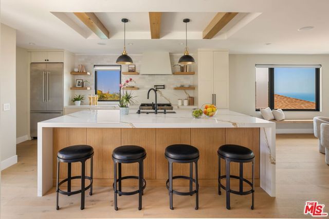 17810 Sabbiadoro Way, Pacific Palisades (los Angeles), CA 90272