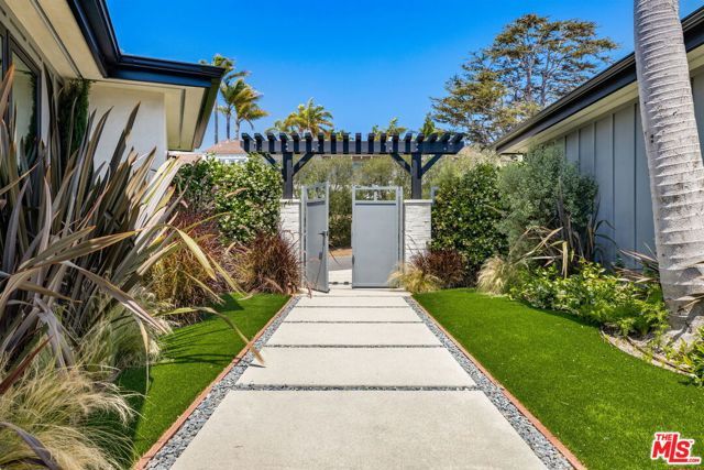 17810 Sabbiadoro Way, Pacific Palisades (los Angeles), CA 90272