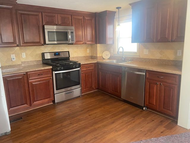 2 Mason St 1, Billerica, MA 01862