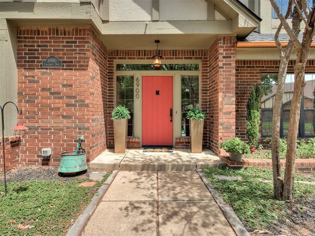 6900 Lakepointe Drive, Oklahoma City, OK 73116