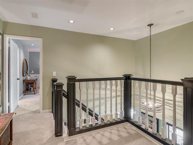 6900 Lakepointe Drive, Oklahoma City, OK 73116