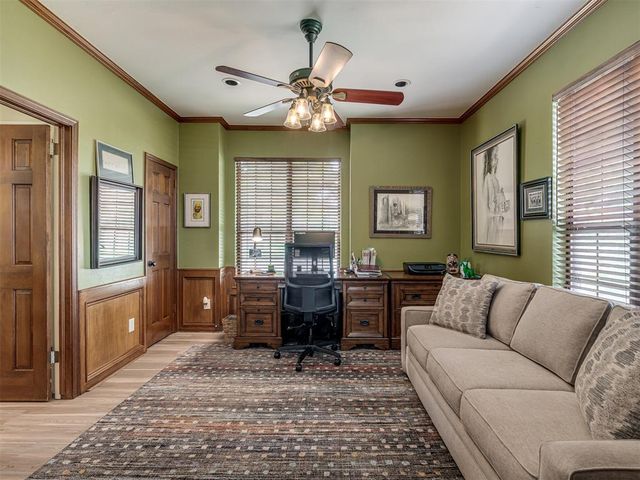 6900 Lakepointe Drive, Oklahoma City, OK 73116