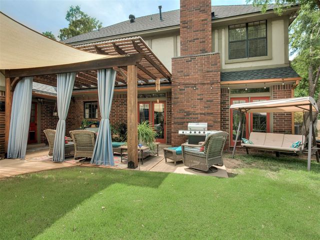 6900 Lakepointe Drive, Oklahoma City, OK 73116