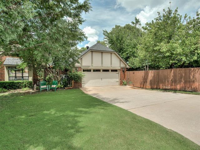 6900 Lakepointe Drive, Oklahoma City, OK 73116