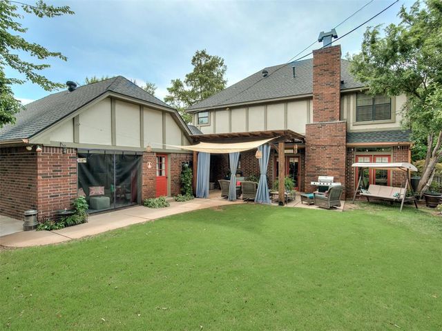 6900 Lakepointe Drive, Oklahoma City, OK 73116